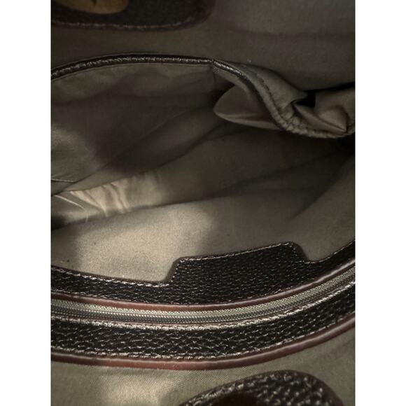 NWT Vegan Pebbled Faux Leather Bag with Adjustable Crossbody Guitar Strap - Picture 5 of 9